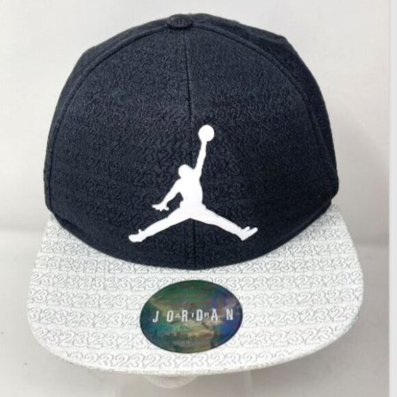 Jordan Youth Snapback Black/White NWT - Picture 2 of 7